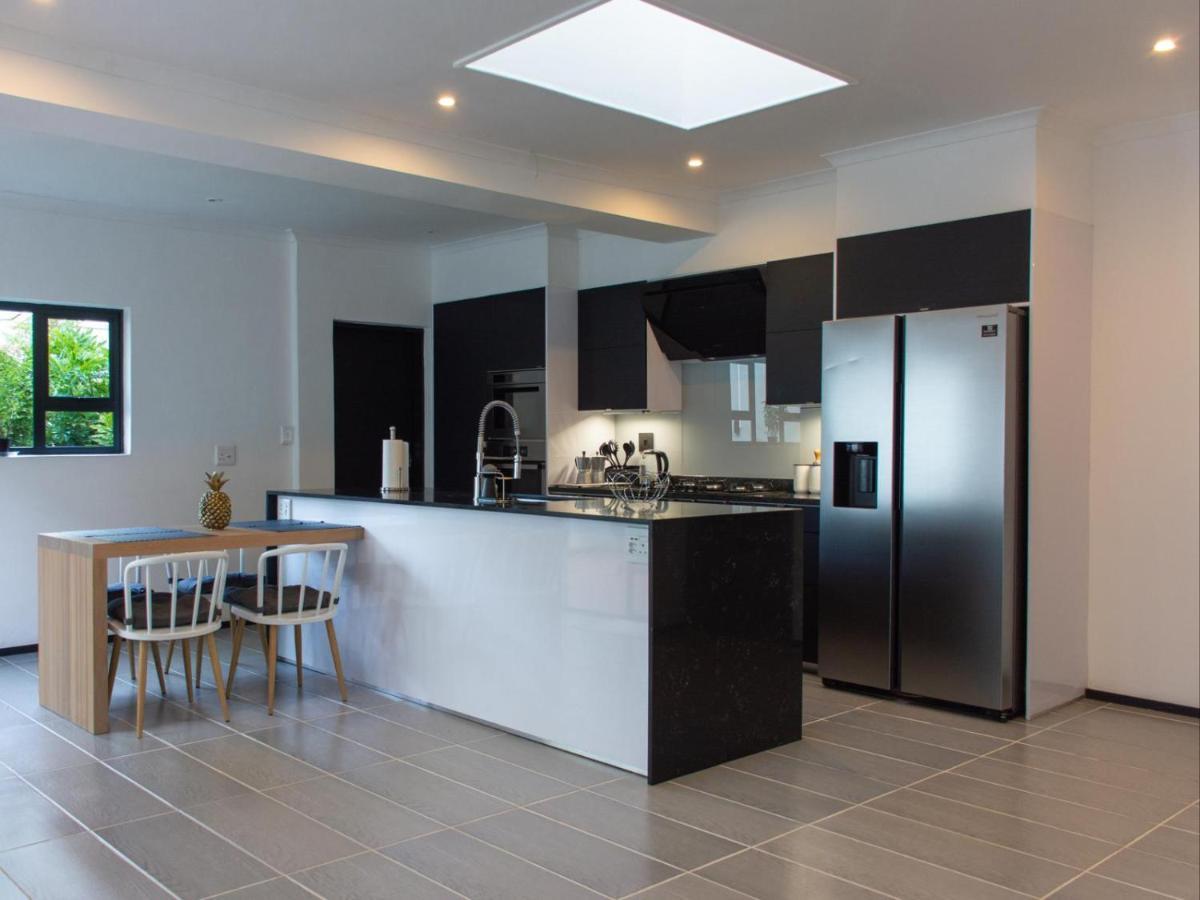 Zwelakho Furnished Apartments The Cube Johannesburg Dış mekan fotoğraf
