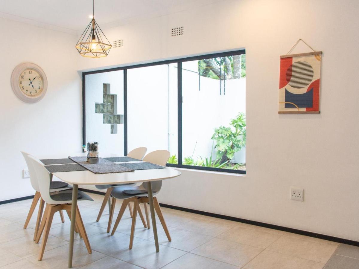 Zwelakho Furnished Apartments The Cube Johannesburg Dış mekan fotoğraf